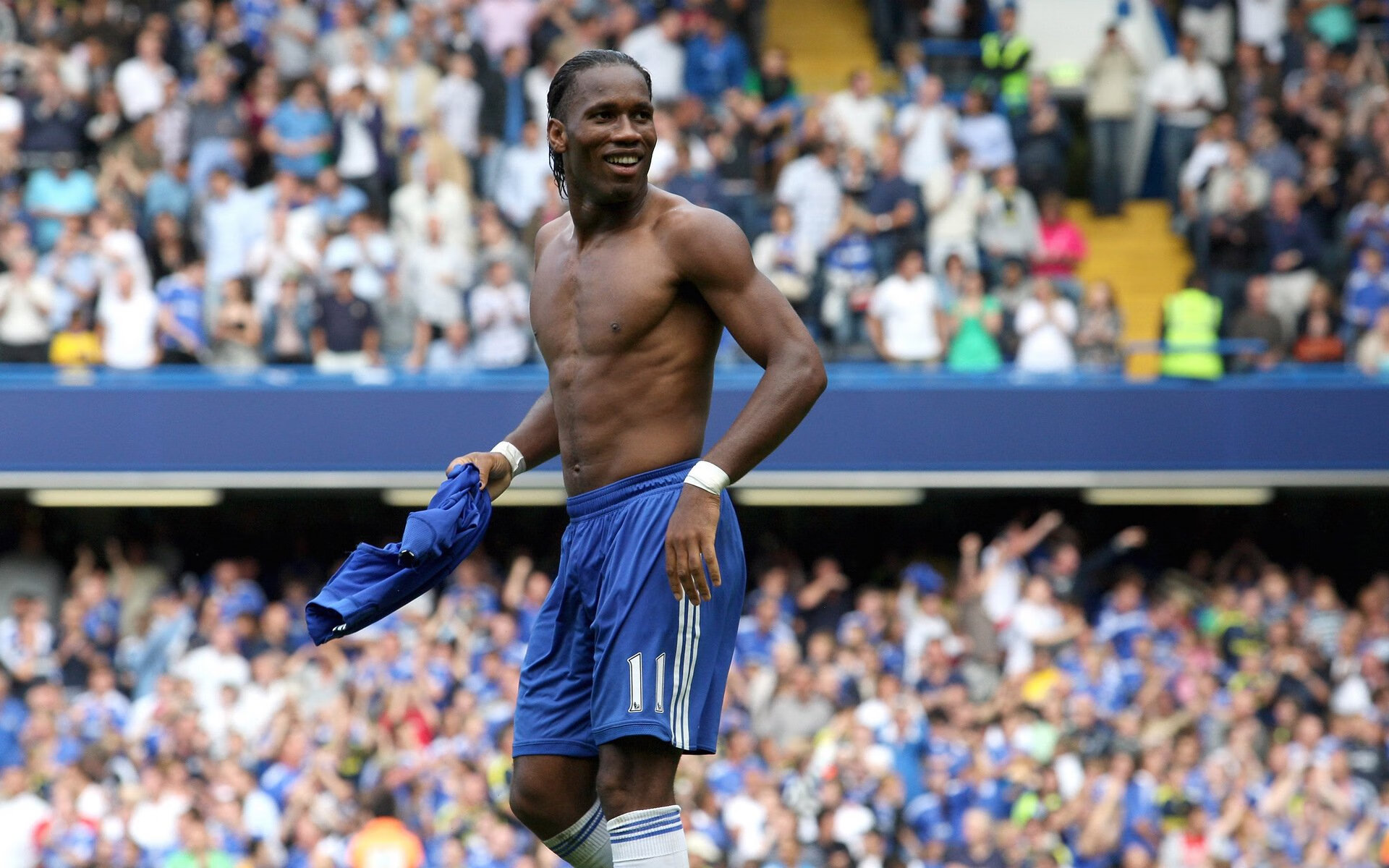 塞维利亚的钢铁牢笼,当格列兹曼在宏大舞台绽放,AC米兰的叹息之夜