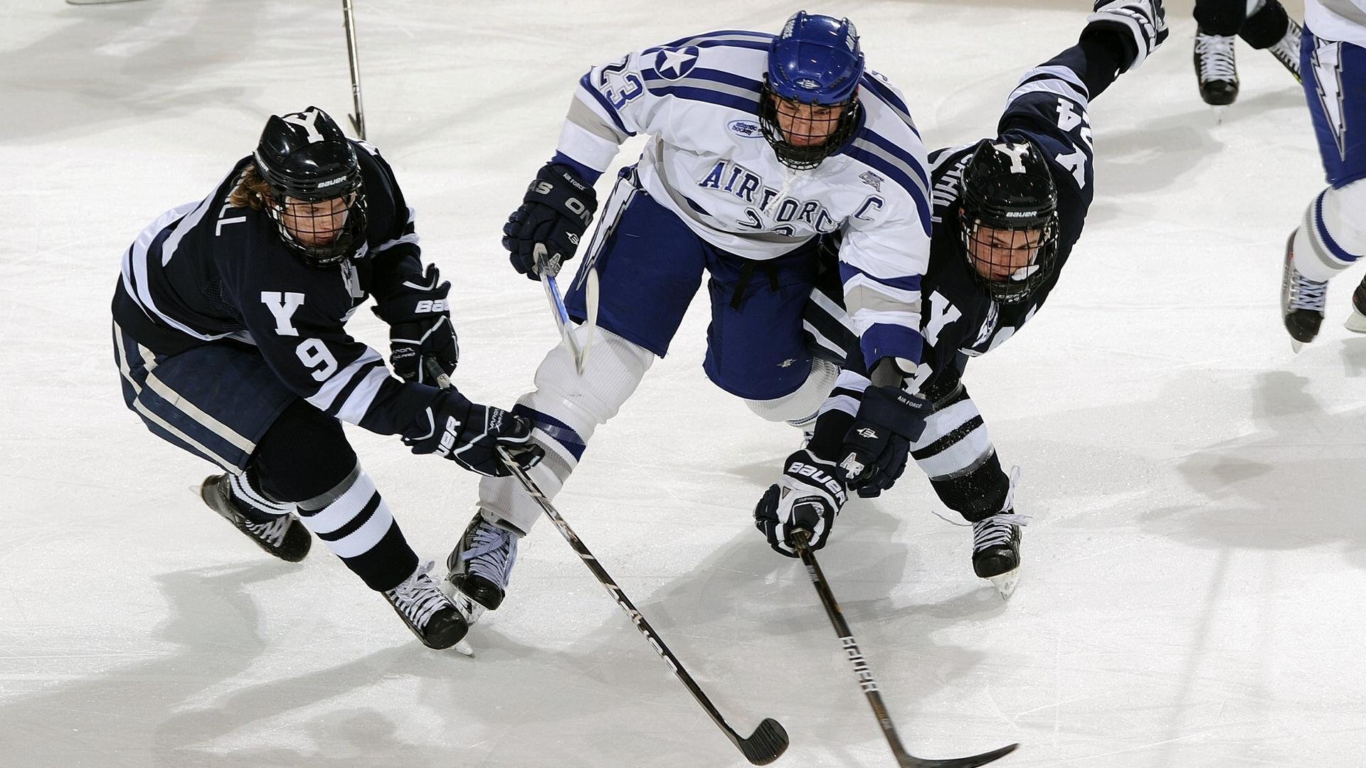 赛道新王诞生，周冠宇统治全场，威廉姆斯力克阿斯顿马丁